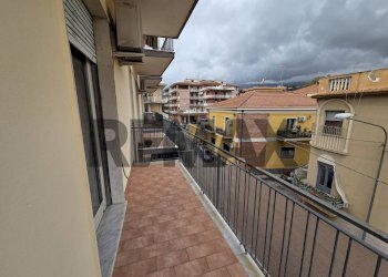 Balcone - Appartamento Via Enrico Fermi
 
28, Giarre - foto 2