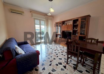 Sala da pranzo - Appartamento Via Enrico Fermi
 
28, Giarre - foto 17