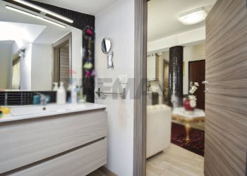 Bagno - Attic Via Savona
 
50, Biancavilla - photo 17
