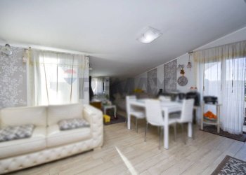 Sala da pranzo - Attic Via Savona
 
50, Biancavilla - photo 21