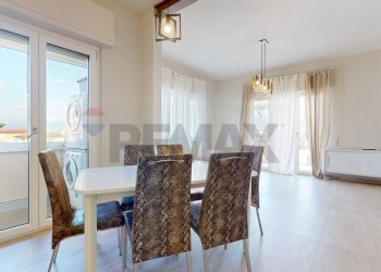 Sala da pranzo - Appartamento Via Papa Leone XIII
 
19, Camaiore - foto 4