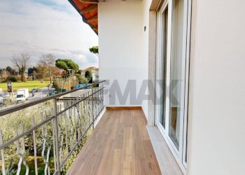 Balcone - Appartamento Via Papa Leone XIII
 
19, Camaiore - foto 7