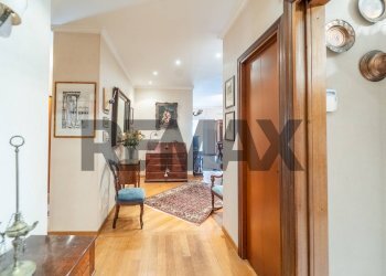 Hall / corridoio - Appartamento Via Giovanni Devich
72, Roma - foto 17