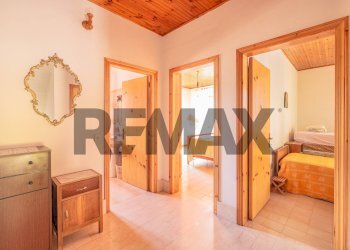Hall / corridoio - Independent house Via Clementina
 
100, Castelplanio - photo 8