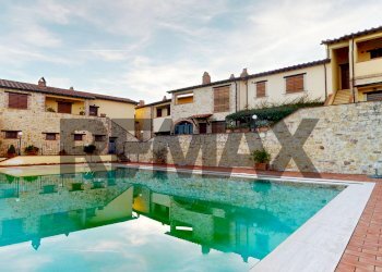 Piscina - Bilocale Borgo Jacopone
 
18, Collazzone - foto 15