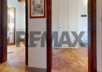 Hall / corridoio - Bilocale Borgo Jacopone
 
18, Collazzone - foto 18