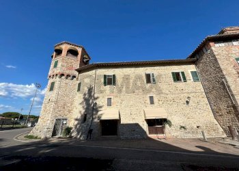 Edificio all\'aperto - Appartamento Via Interna
 
40, Perugia - foto 5