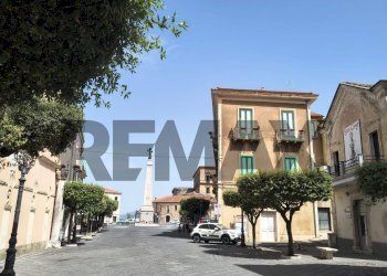 Edificio all\'aperto - Casa semi indipendente via santandrea
 
snc, Teggiano - foto 2