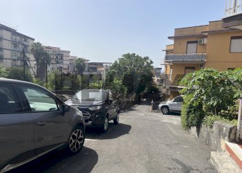 Edificio all\'aperto - Appartamento via san gregorio
 
3, Sant'Agata Li Battiati - foto 12