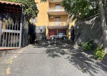 Edificio all\'aperto - Appartamento via san gregorio
 
3, Sant'Agata Li Battiati - foto 15