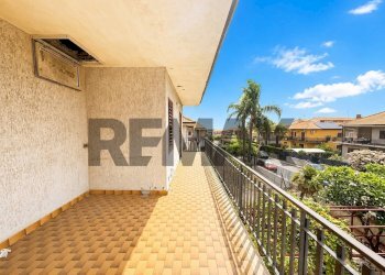 Balcone - Villa a Schiera Via G.Tomasi di Lampedusa
 
11, Riposto - foto 10