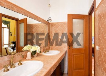 Bagno - Villa a Schiera Via San Francesco D'assisi
 
4, Riposto - foto 17