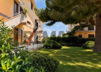 Giardino - Villa a Schiera Via San Francesco D'assisi
 
4, Riposto - foto 25