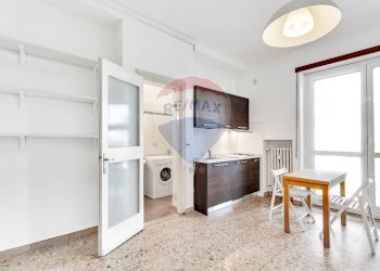 Sala da pranzo - Monolocale Via Temistocle Calzecchi
2, Milano - foto 2