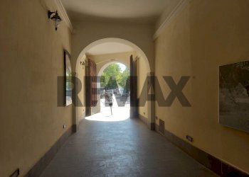 Hall / corridoio - Quadrilocale Via Vincenzo Orazio Crispo
 
27, Caserta - foto 3