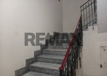 Scale - Quadrilocale Via Vincenzo Orazio Crispo
 
27, Caserta - foto 6