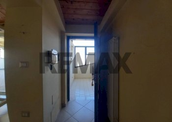 Hall / corridoio - Quadrilocale Via Vincenzo Orazio Crispo
 
27, Caserta - foto 8