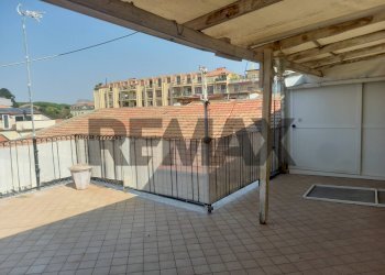 Terrazza - Quadrilocale Via Vincenzo Orazio Crispo
 
27, Caserta - foto 19