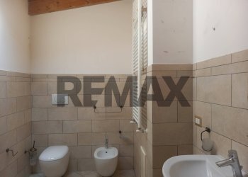 Bagno - Quadrilocale Via Vincenzo Orazio Crispo
 
27, Caserta - foto 28
