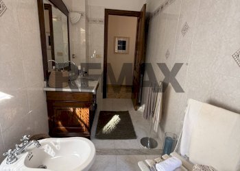 Bagno - Quadrilocale Via Rusca
 
37, Savona - foto 31