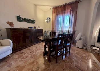 Sala da pranzo - Quadrilocale Via Rusca
 
37, Savona - foto 48