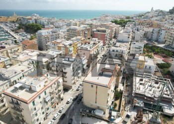 Edificio all\'aperto - Quadrilocale Via Papa Giovanni XXIII
 
69, Vieste - foto 9