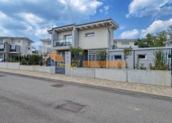 Foto 1 - Villa via dei pioppi
 
22, Solbiate Arno - foto 1