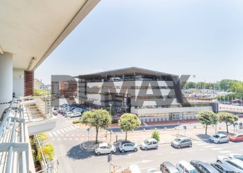 Edificio all\'aperto - Bilocale Piazza Generale Carlo Alberto dalla Chiesa
 
41, Fiumicino - foto 10