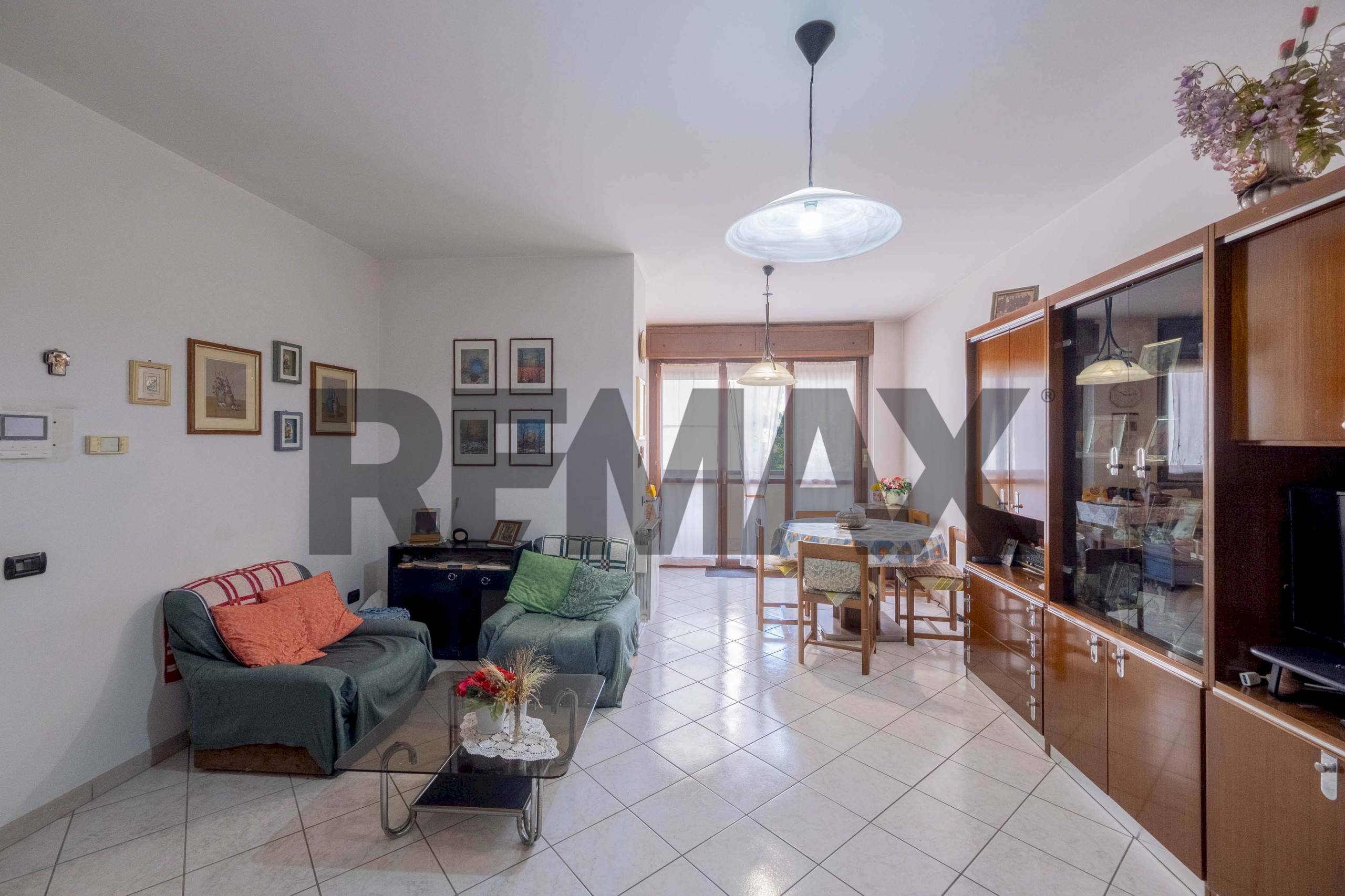 Sala da pranzo - Trilocale via Firenze
7/4, Busto Arsizio - foto 3