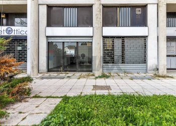 Edificio all\'aperto - Negozio Via Quintino Sella
125, Busto Arsizio - foto 21