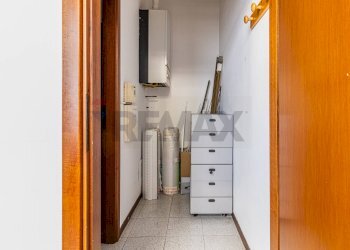 Hall / corridoio - Negozio Via Quitino Sella
115, Busto Arsizio - foto 8