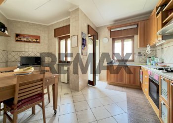 Cucina - Trilocale Corso Amedeo Di Savoia Duca D'aosta
 
210, Napoli - foto 12