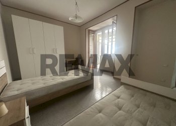 Camera / camera da letto - Quadrilocale Piazza gesu e maria
24, Napoli - foto 7