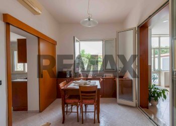 Sala da pranzo - Villa Via Fortugneddo
 
3, Ragusa - foto 26