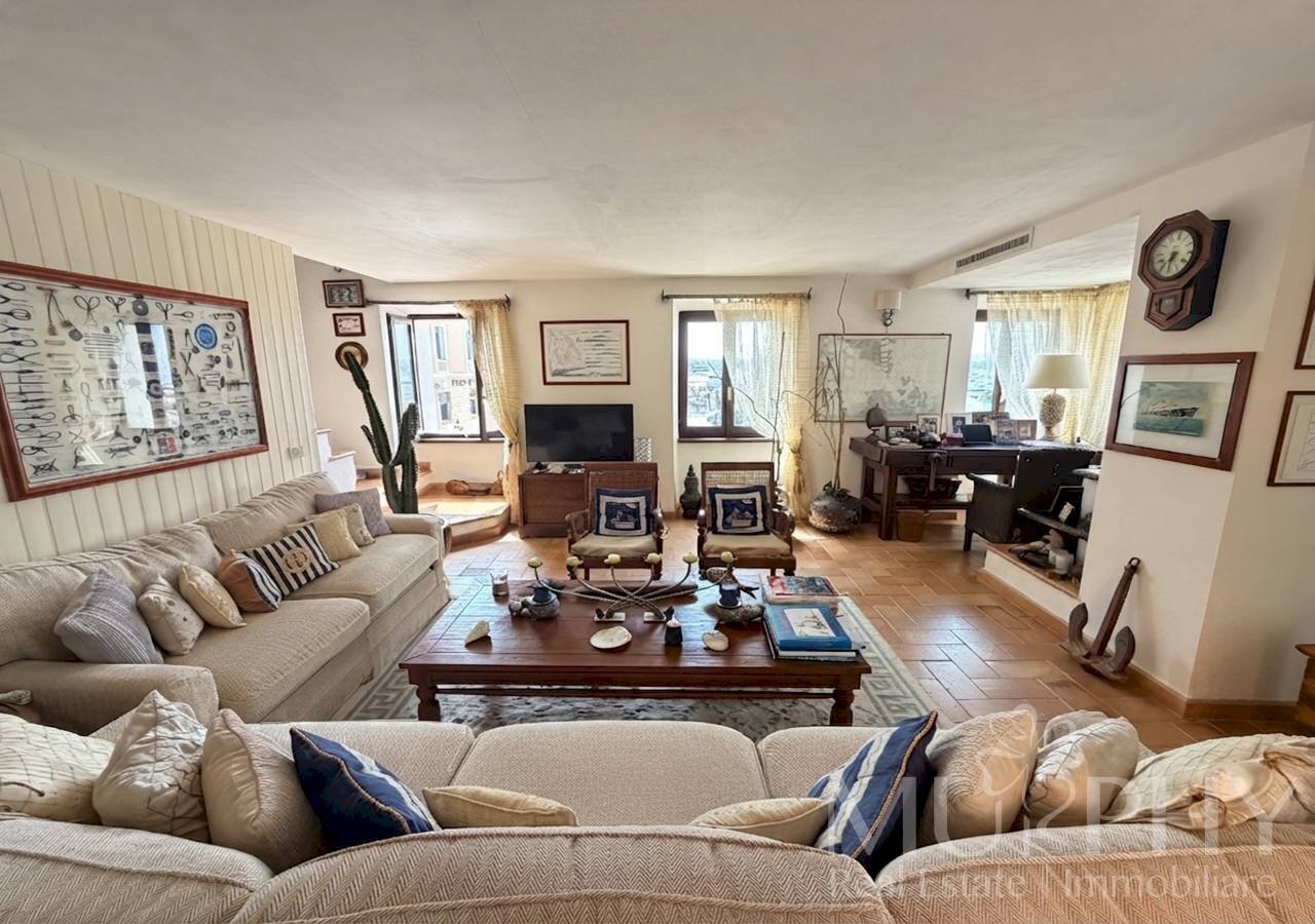 Foto 1 - Casa semi indipendente Via Principe di Napoli
 
15, La Maddalena - foto 1