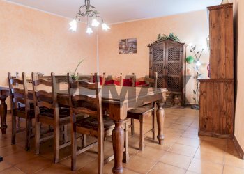 Sala da pranzo - Appartamento Sant'Antonio Abate
 
105, Campobasso - foto 1