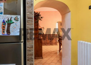 Hall / corridoio - Appartamento Sant'Antonio Abate
 
105, Campobasso - foto 9