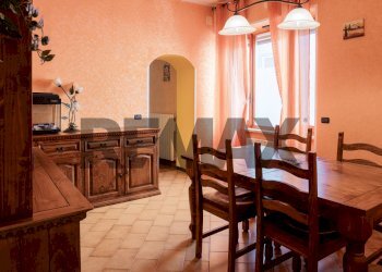 Sala da pranzo - Appartamento Sant'Antonio Abate
 
105, Campobasso - foto 10