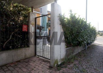 Edificio all\'aperto - Villa via Michelangelo
 
2, Ripalimosani - foto 51
