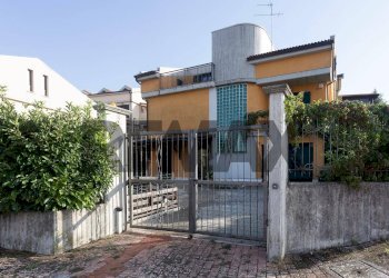 Casa all\'aperto - Villa via Michelangelo
 
2, Ripalimosani - foto 52