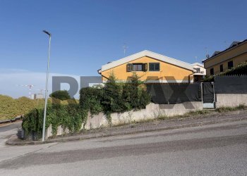 Casa all\'aperto - Villa via Michelangelo
 
2, Ripalimosani - foto 64