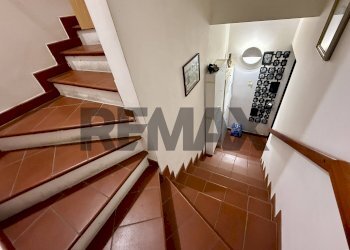 Scale - Terraced Villa Via Collina
 
37, Città Sant'Angelo - photo 16