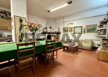 Sala da pranzo - Terraced Villa Via Collina
 
37, Città Sant'Angelo - photo 20