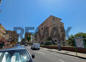Edificio all\'aperto - Cantina / Solaio Via Michelangelo Schipa
 
68, Napoli - foto 4
