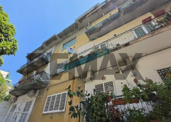 Edificio all\'aperto - Cantina / Solaio Via Michelangelo Schipa
 
68, Napoli - foto 5