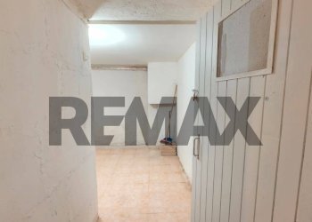 Hall / corridoio - Cantina / Solaio Via Michelangelo Schipa
 
68, Napoli - foto 15