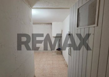 Hall / corridoio - Cantina / Solaio Via Michelangelo Schipa
 
68, Napoli - foto 16