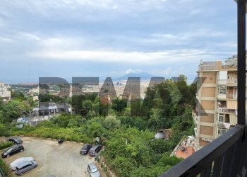 Edificio all\'aperto - Quadrilocale arco san domenico alle due porte
 
12, Napoli - foto 4