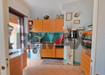 Cucina - Appartamento Via Luigi Caldieri
 
4, Napoli - foto 4