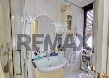Bagno - Appartamento Via Luigi Caldieri
 
4, Napoli - foto 12